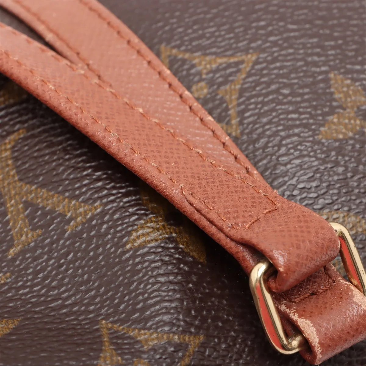 Louis Vuitton Pappilon 26