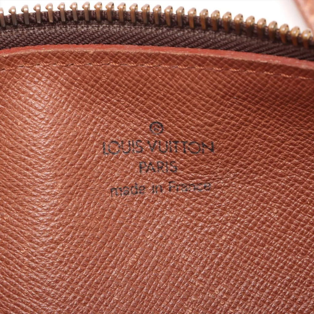 Louis Vuitton Pappilon 26