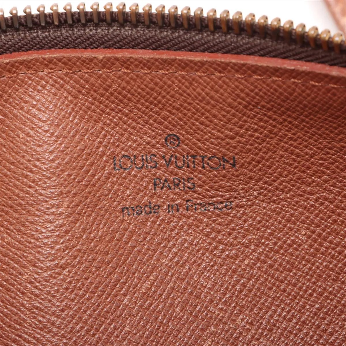 Louis Vuitton Pappilon 26
