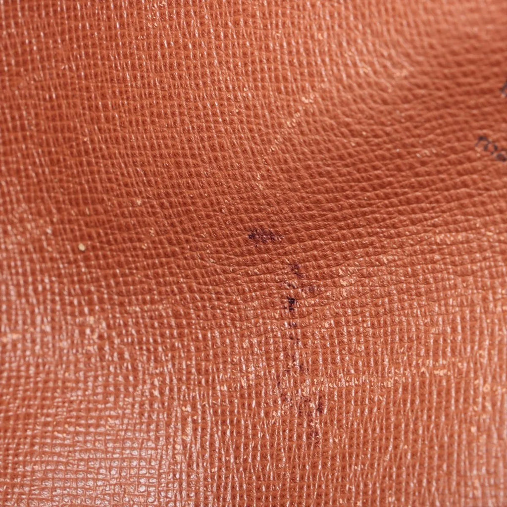 Louis Vuitton Pappilon 26